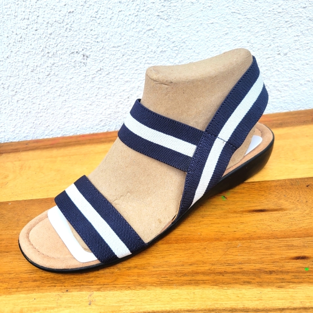 1 Amputee Shoe Women's  LifeStride Sandals  Size 10 M - Picture 8 of 16